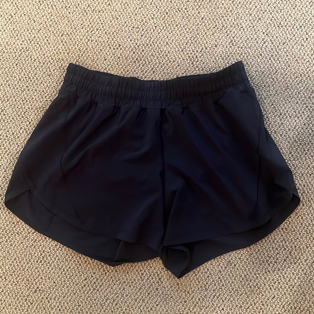 Lululemon track that shorts